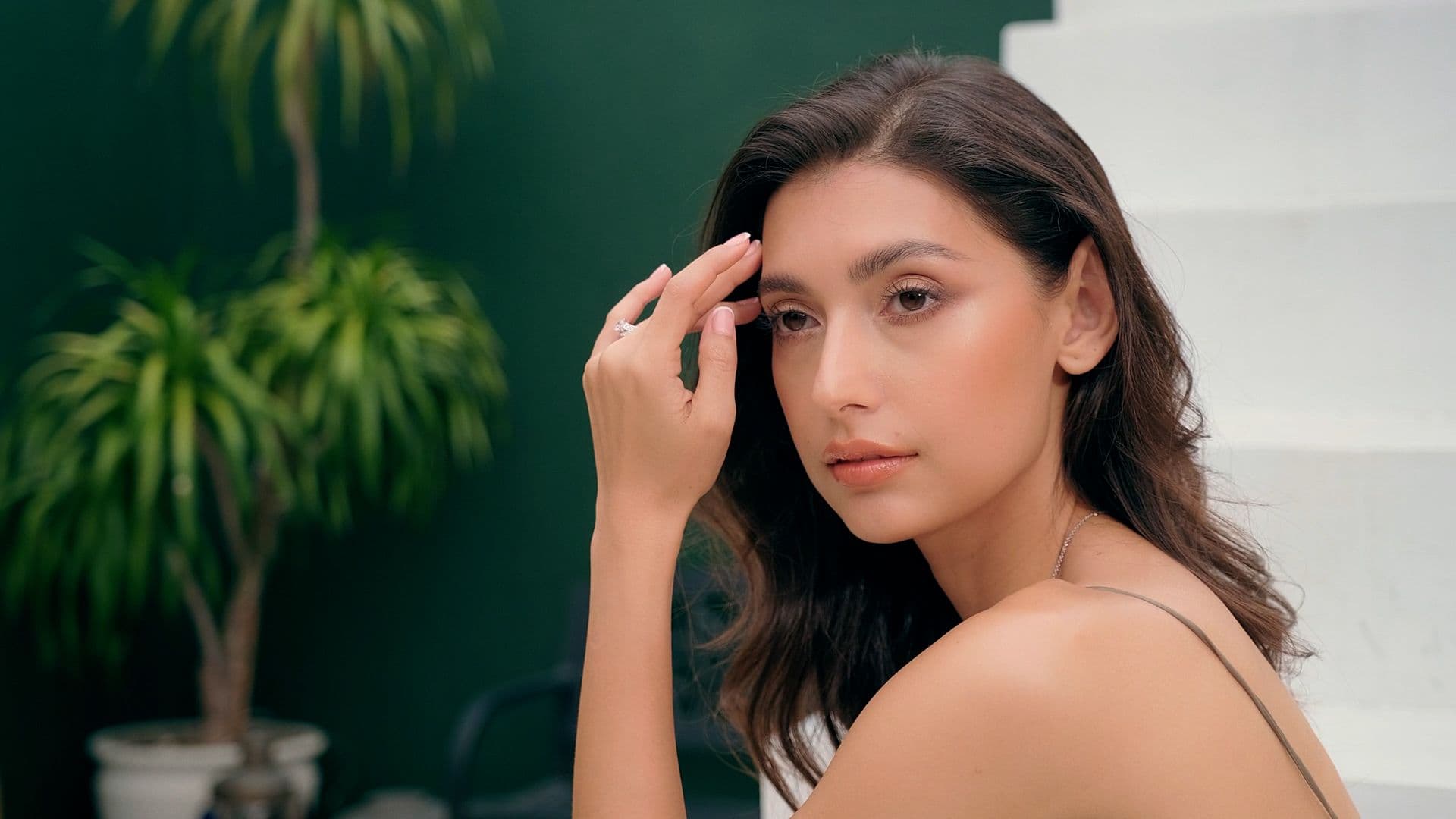 Celinni jewelry on a model